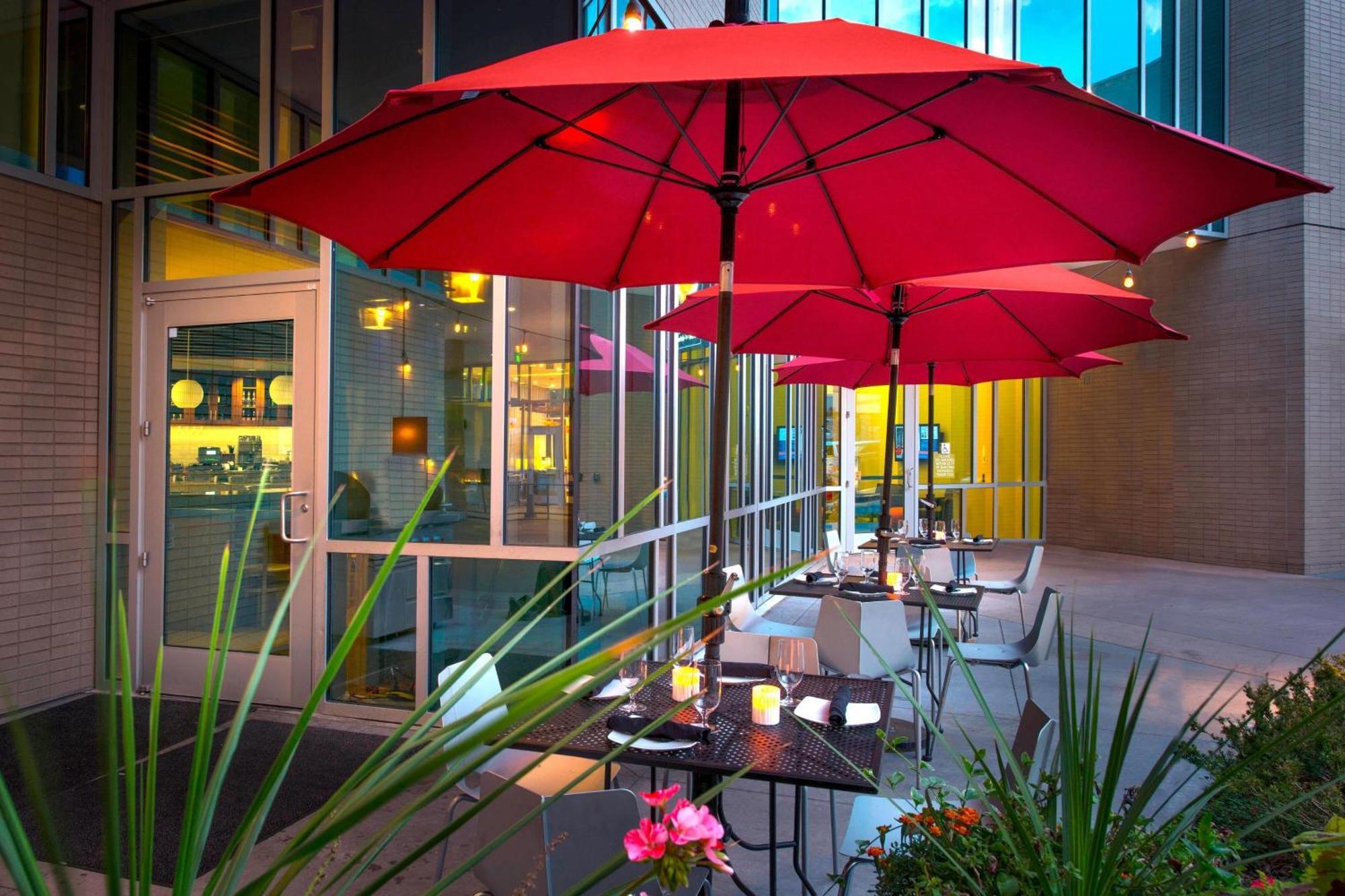 Springhill Suites By Marriott Denver Downtown Exterior foto